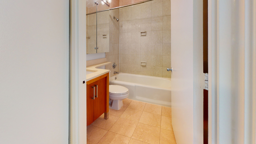 401 E 34th St - Photo 4