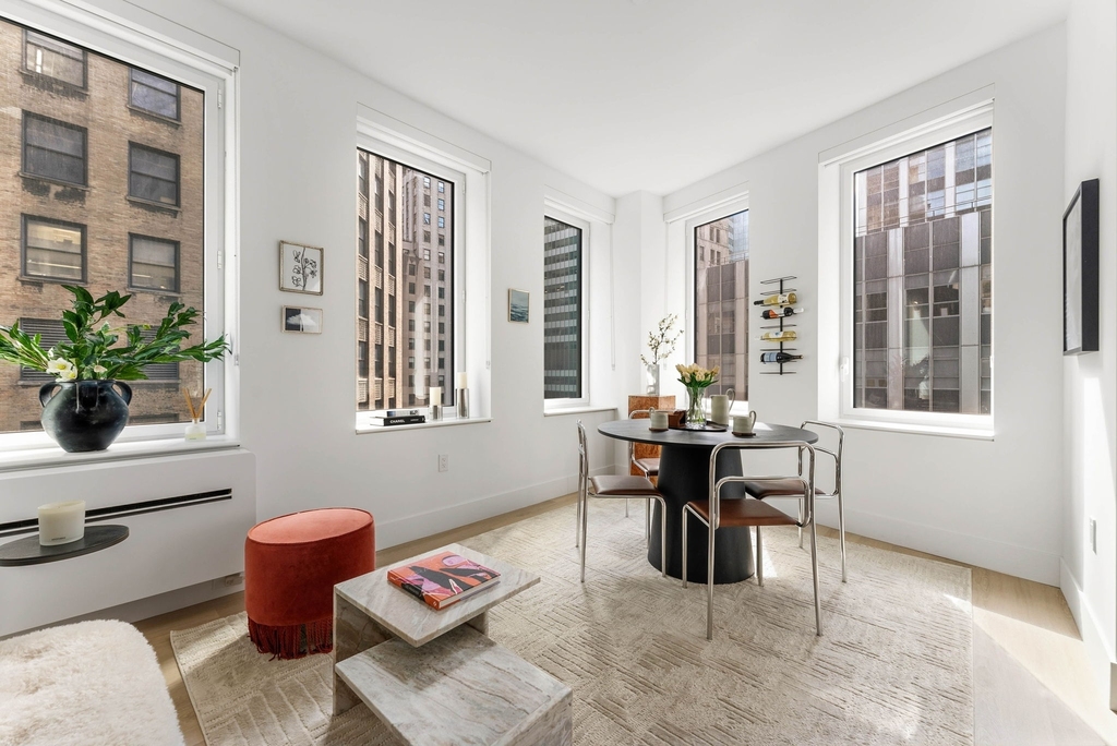 55 Broad Street - Photo 1