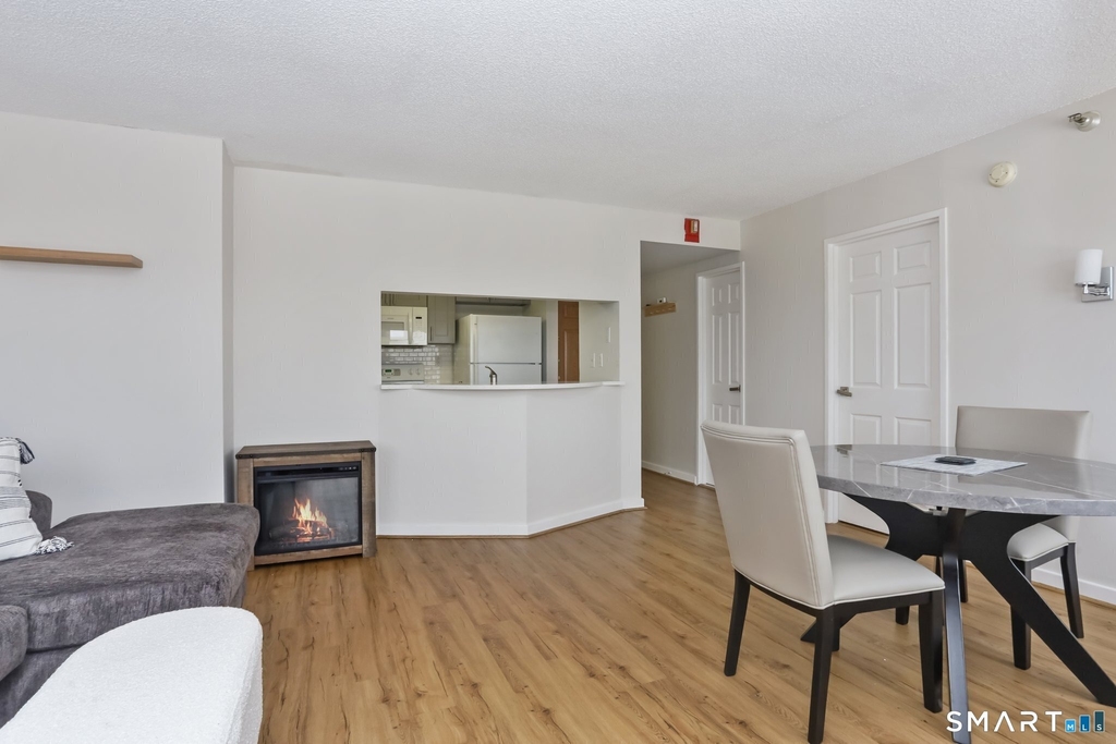 127 Greyrock Place - Photo 2