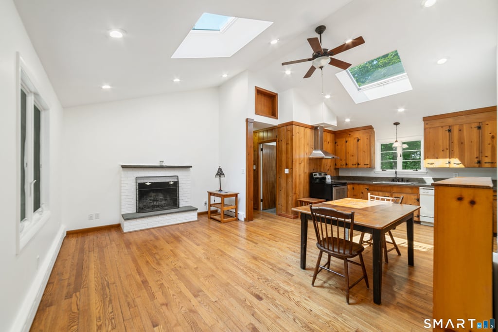 47 Terrell Road - Photo 2