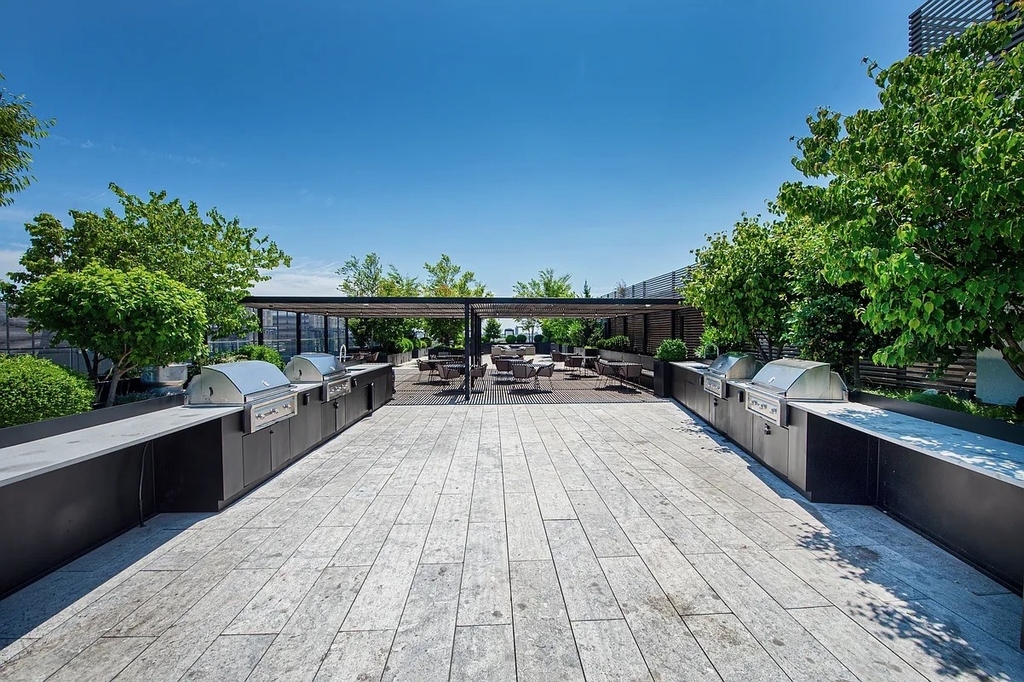 54 Noll Street - Photo 10