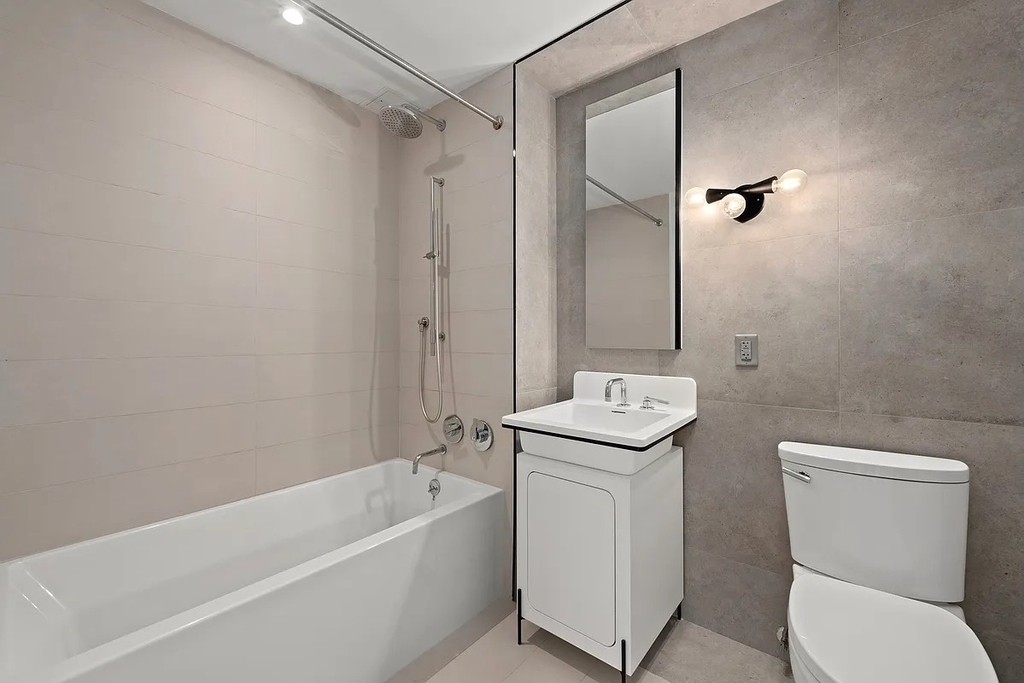 54 Noll Street - Photo 5