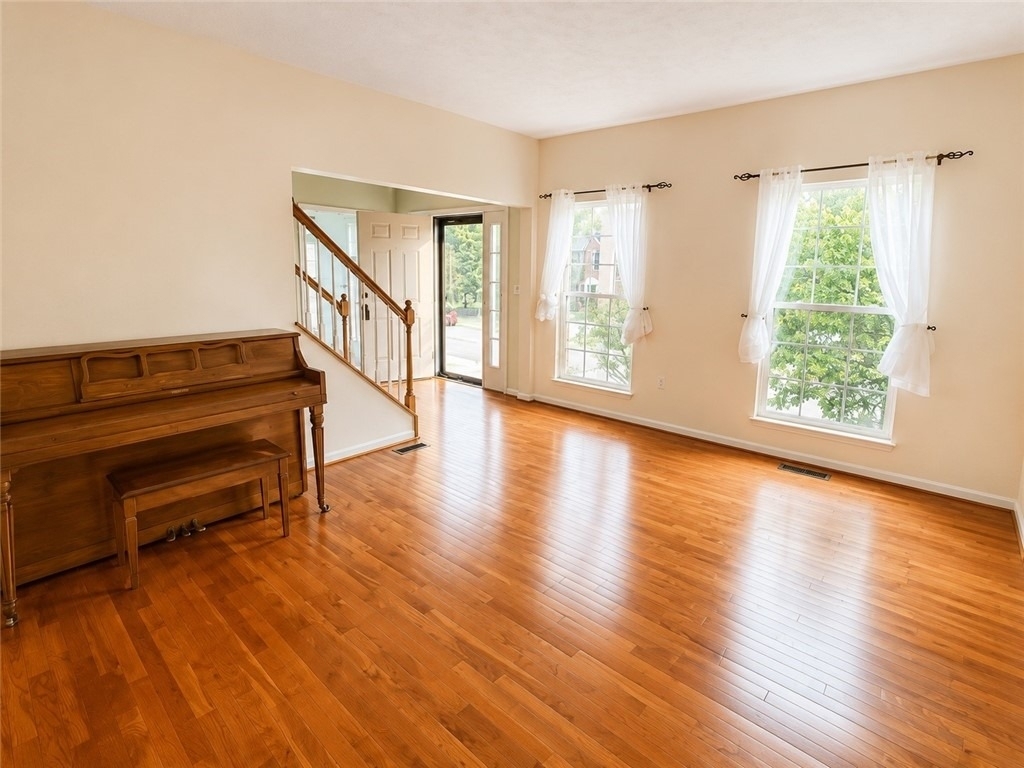 1619 Norman Dr - Photo 8