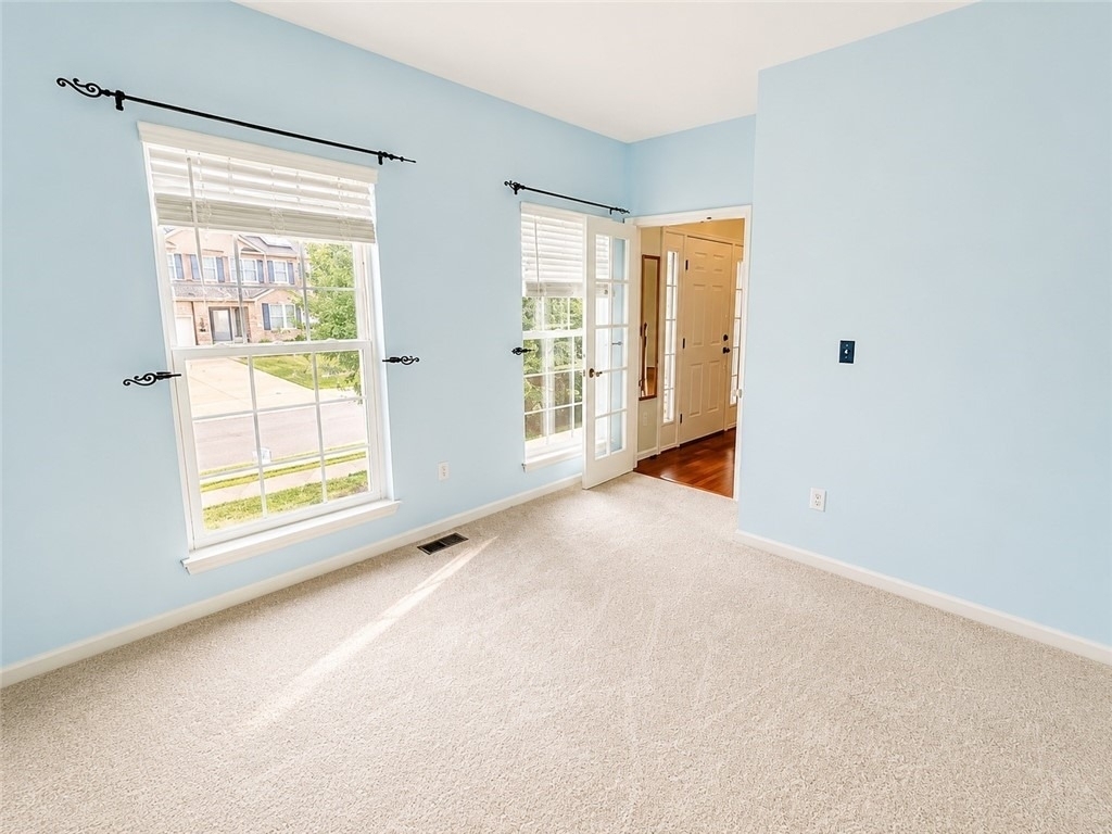 1619 Norman Dr - Photo 5