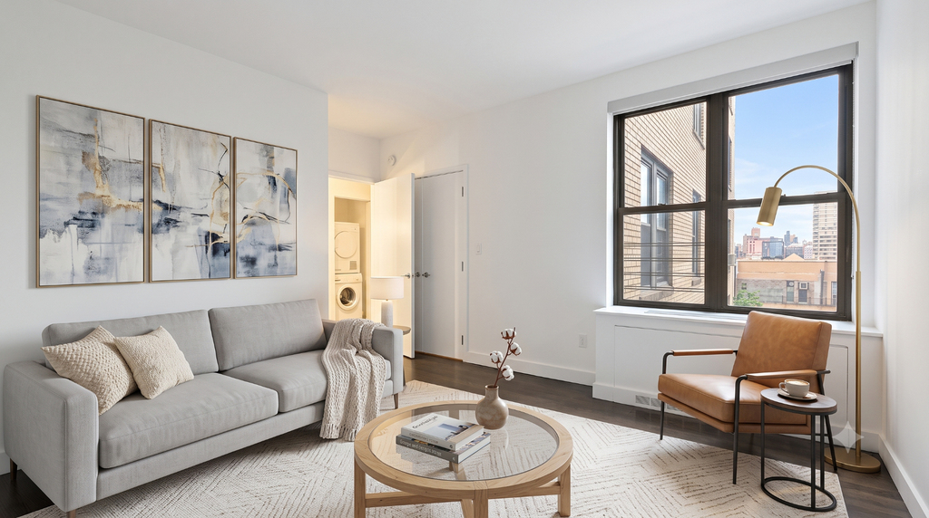 666 West End Avenue - Photo 2