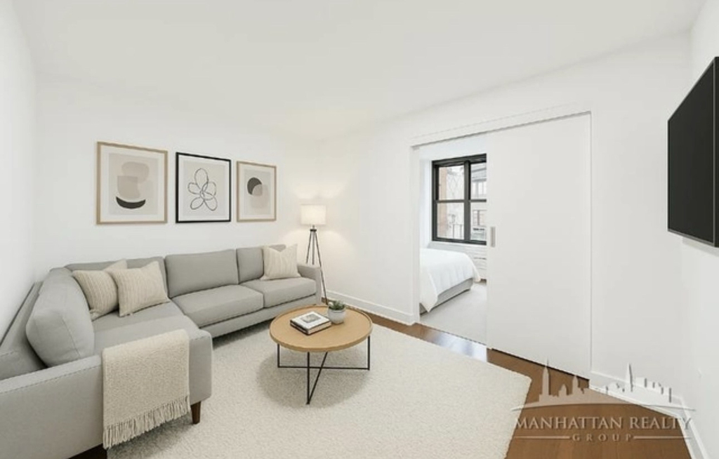 East 35th Street - Photo 0