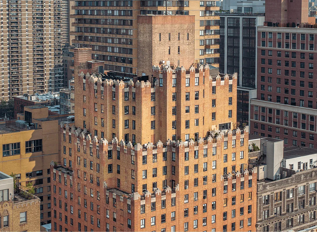 752 West End Avenue - Photo 3
