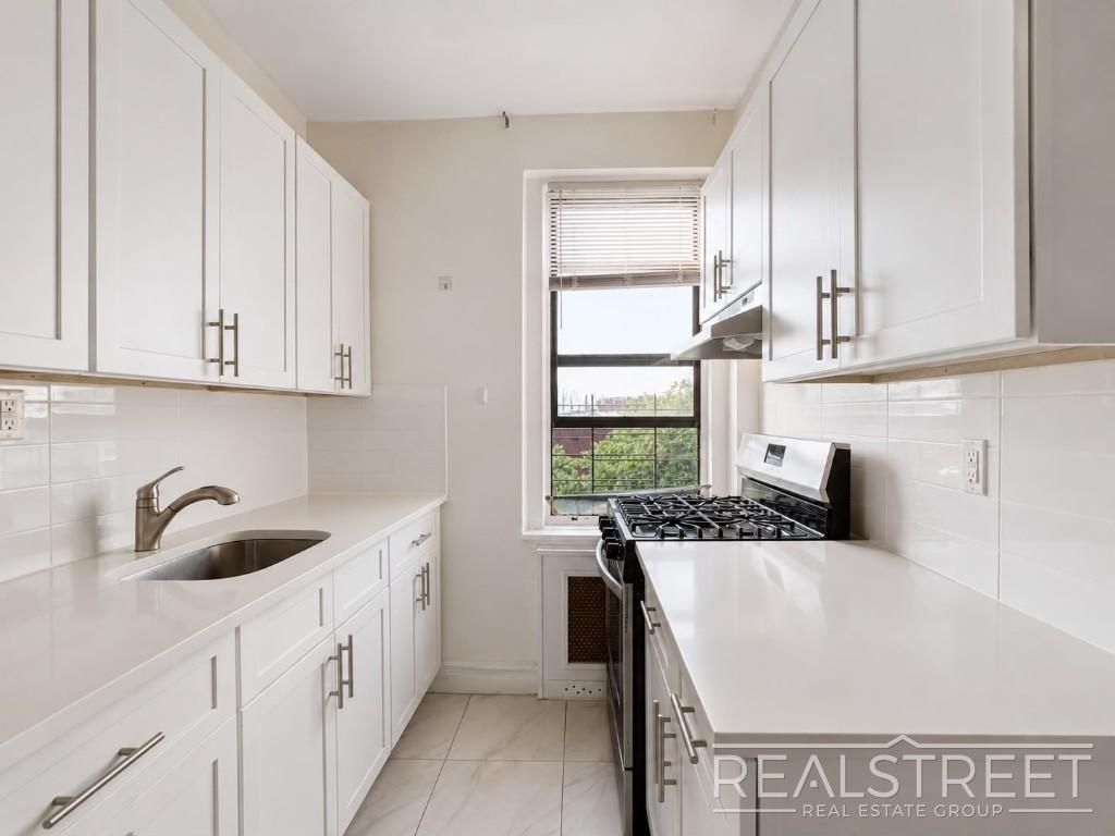 2302 85th Street - Photo 7