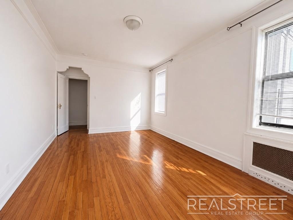 2302 85th Street - Photo 3