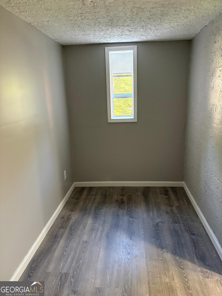 233 Kinsey Court Ne - Photo 12