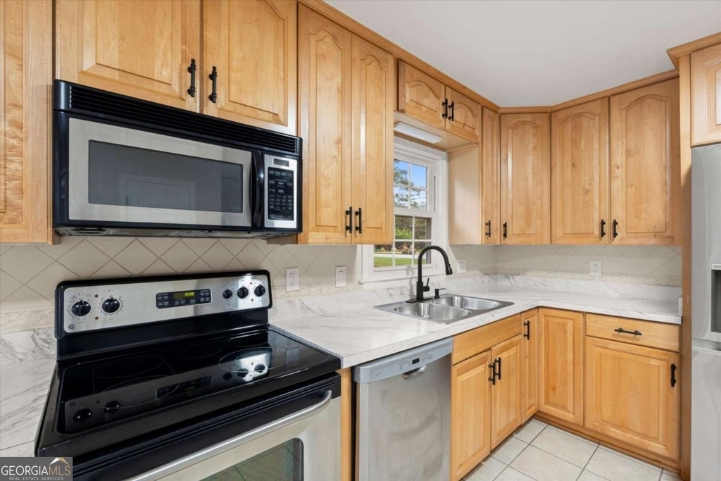 3220 Casteel Road Ne - Photo 8