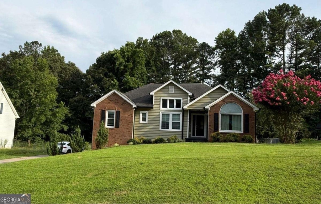 154 Camden Woods Drive - Photo 3