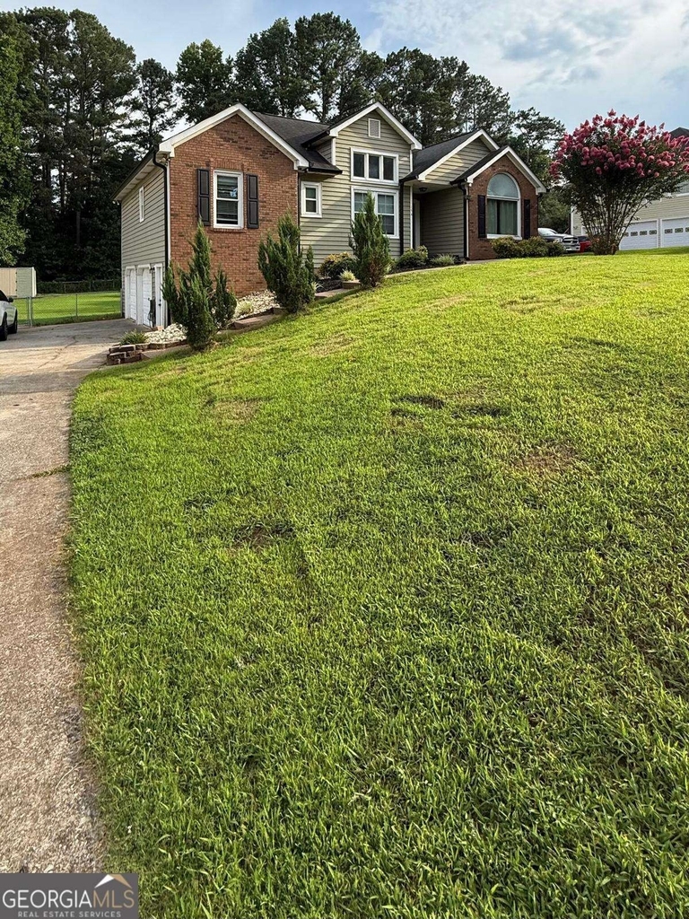 154 Camden Woods Drive - Photo 11
