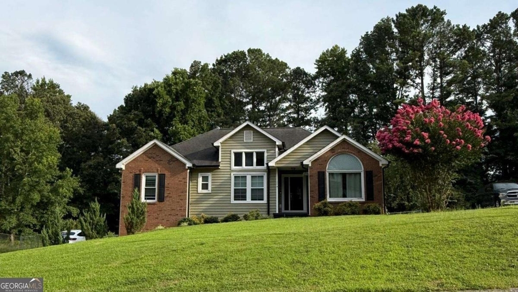 154 Camden Woods Drive - Photo 15