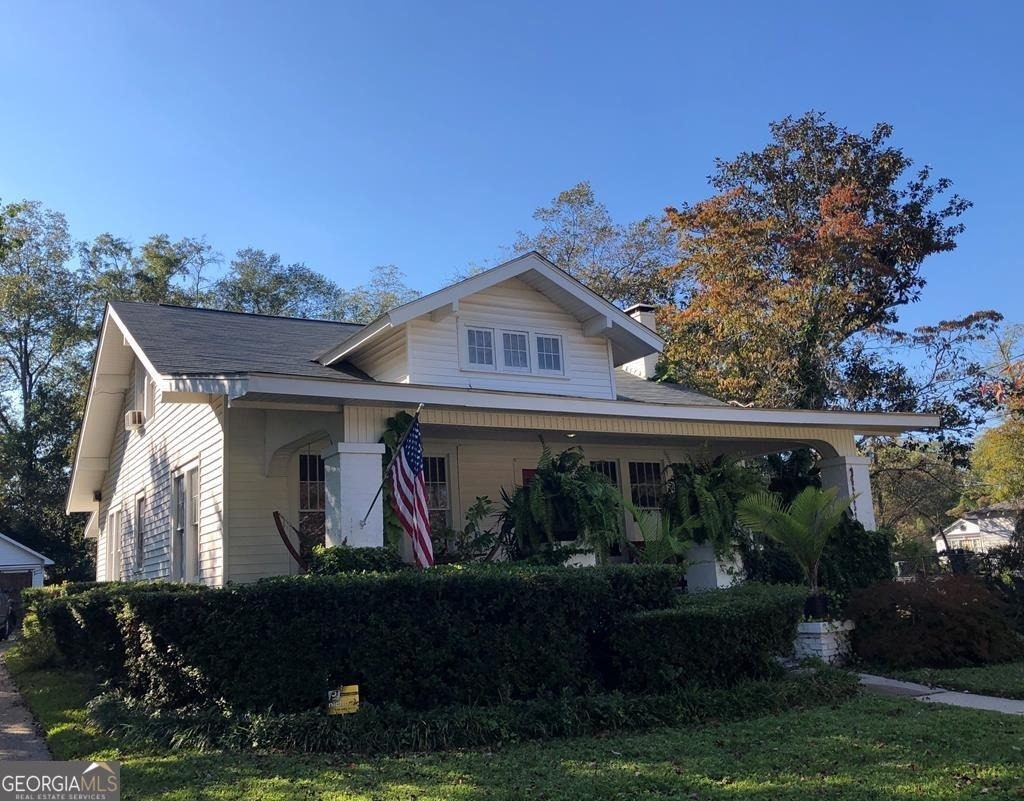 218 West Drive - Photo 0