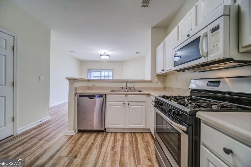 3285 Hidden Cove Circle - Photo 10