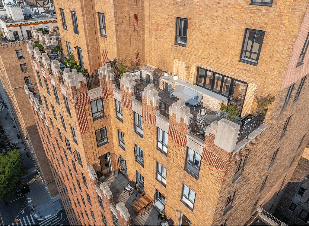 752 West End Avenue - Photo 3