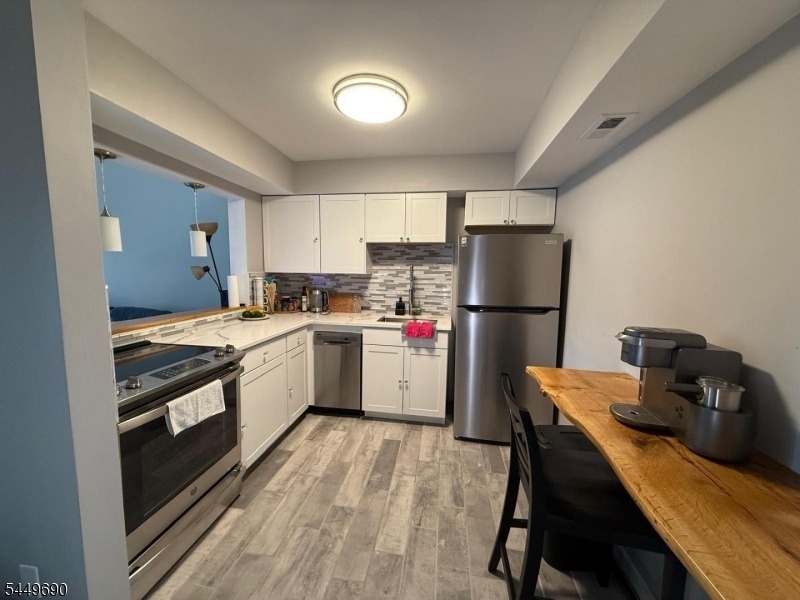 3517 Richmond Ct - Photo 2