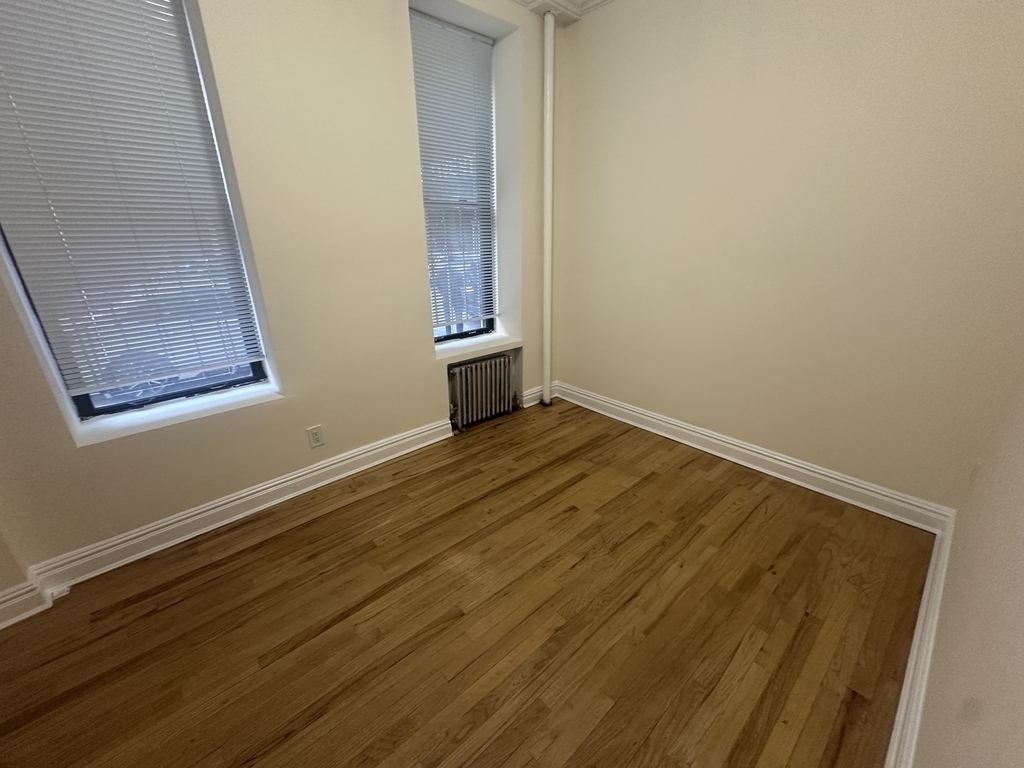 East 58th St and 1st Ave - Photo 4