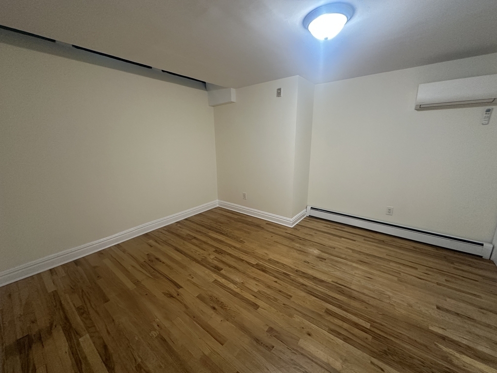 East 58th St and 1st Ave - Photo 2