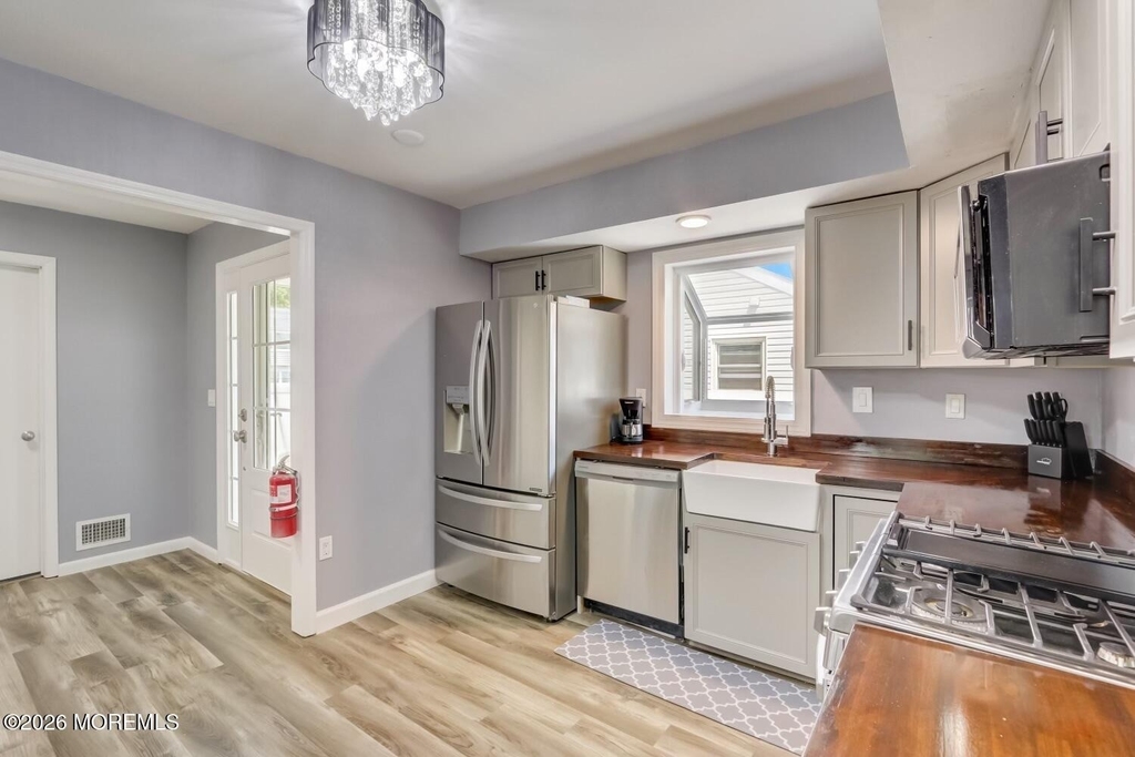 1 Pine Crest Drive - Photo 25