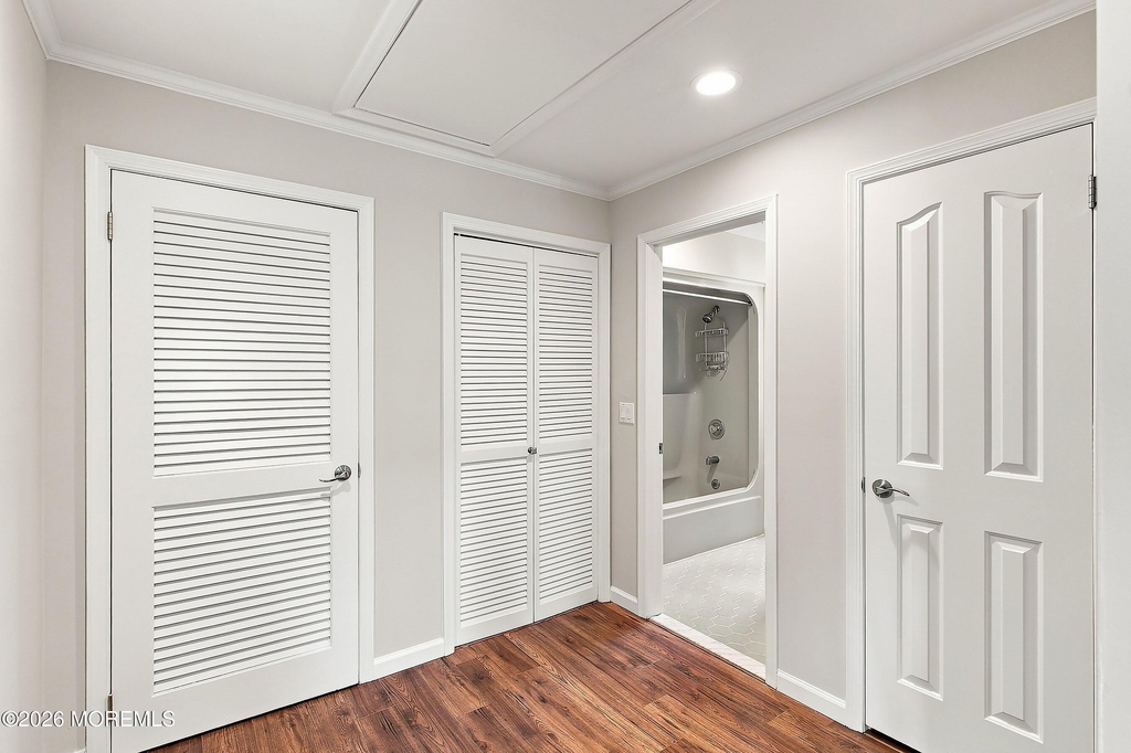606 Bay Avenue - Photo 15
