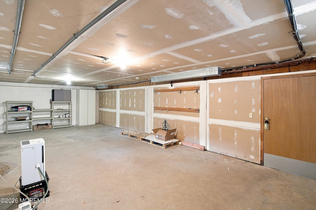 606 Bay Avenue - Photo 20