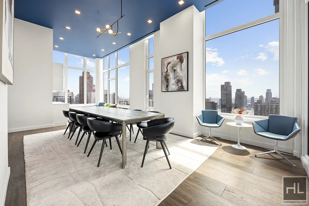 3rd Avenue - Photo 16