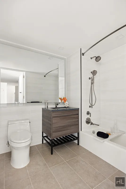 3rd Avenue - Photo 7