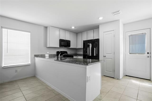 9609 Lightfoot Road - Photo 7