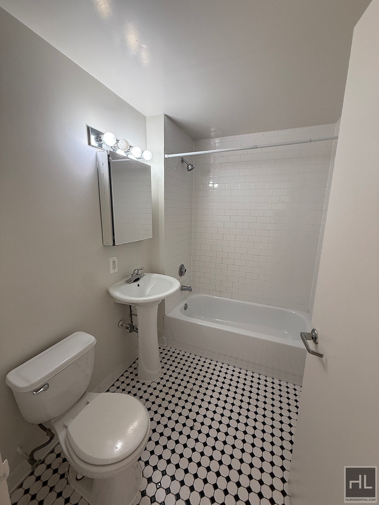 West 96th Street - Photo 4