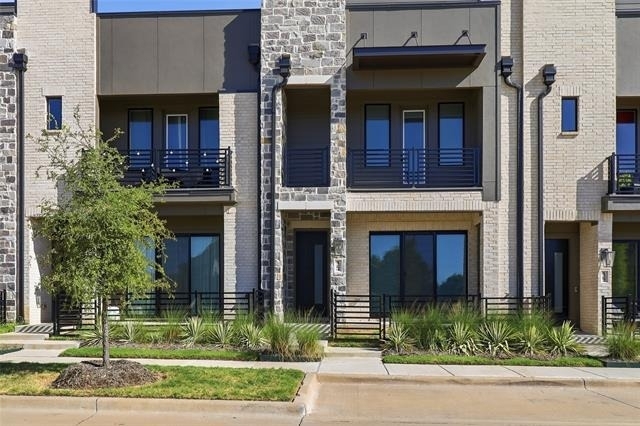 1264 Daybreak Drive - Photo 0
