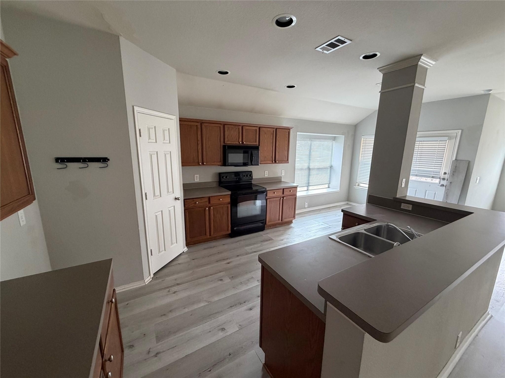 912 Tabasco Trail - Photo 6