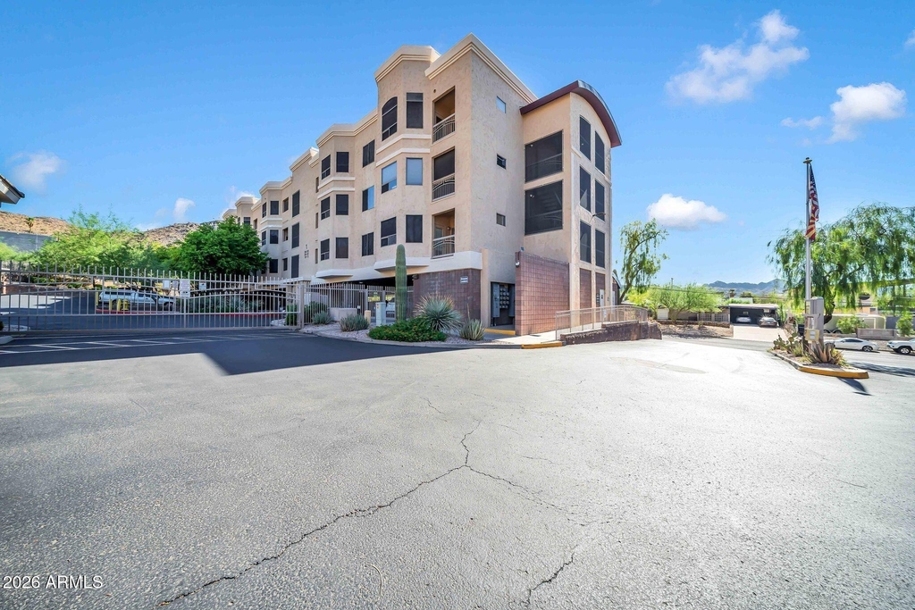 9820 N Central Avenue - Photo 0