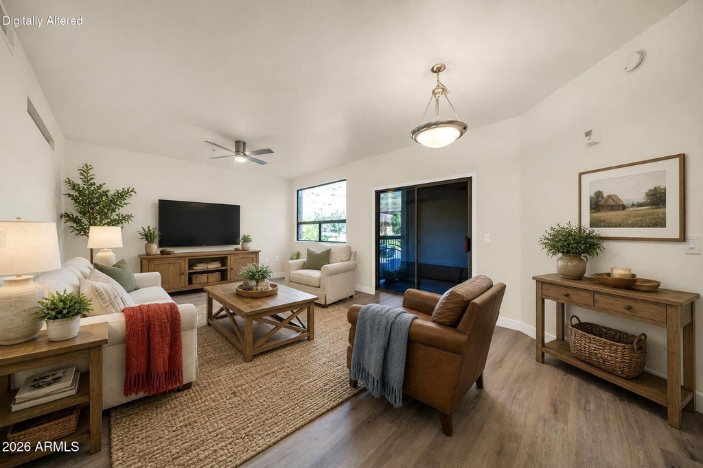 9820 N Central Avenue - Photo 2
