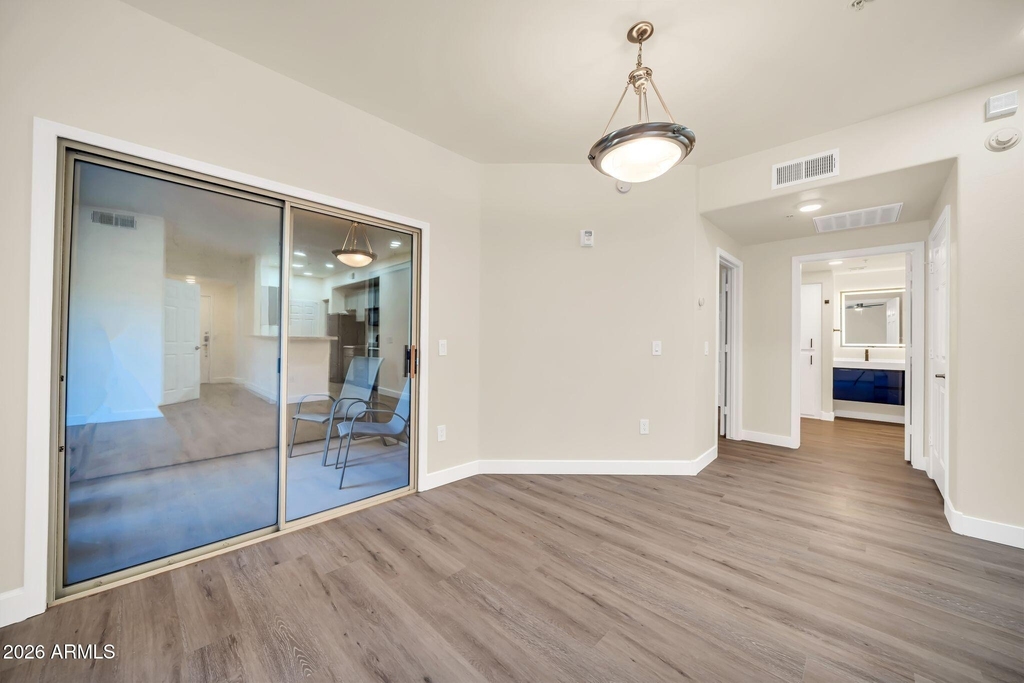 9820 N Central Avenue - Photo 8