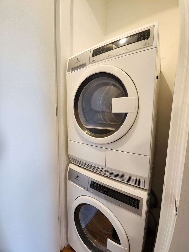 611 West 148th Street - Photo 8