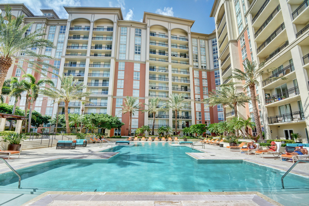 550 Okeechobee Boulevard - Photo 0