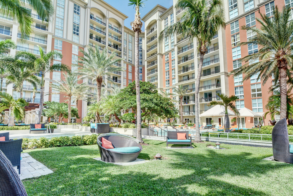 550 Okeechobee Boulevard - Photo 9