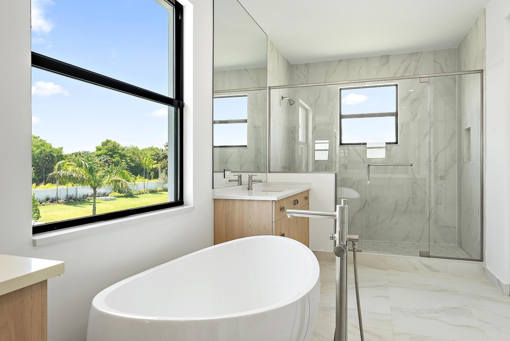 20471 Southernwood Avenue - Photo 12