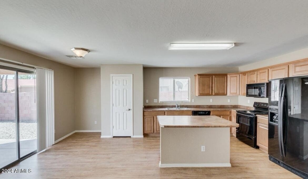 3886 W Dancer Lane - Photo 11