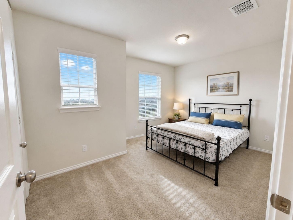 902 Feldspar Way - Photo 19