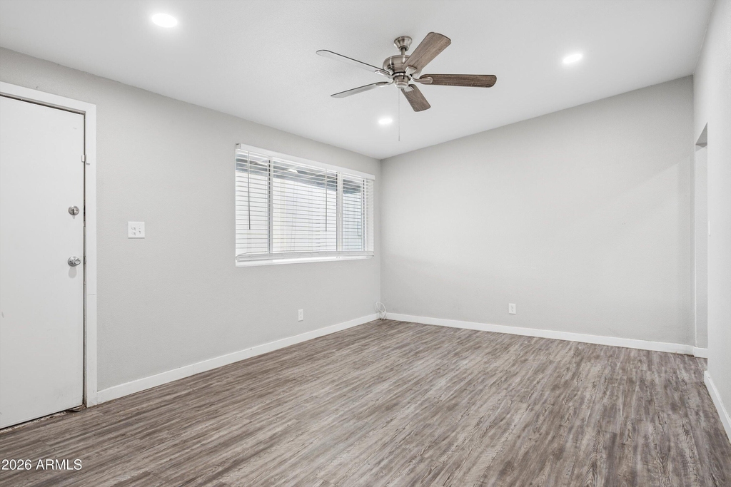 449 N Williams -- - Photo 9