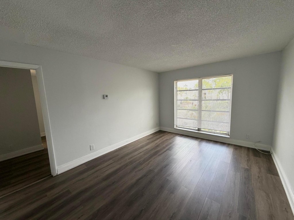 4419 Treehouse Lane - Photo 4