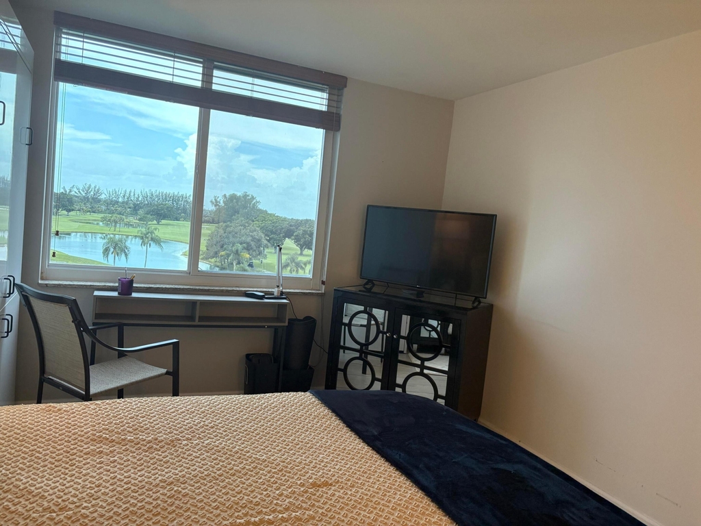 8900 Washington Boulevard - Photo 14