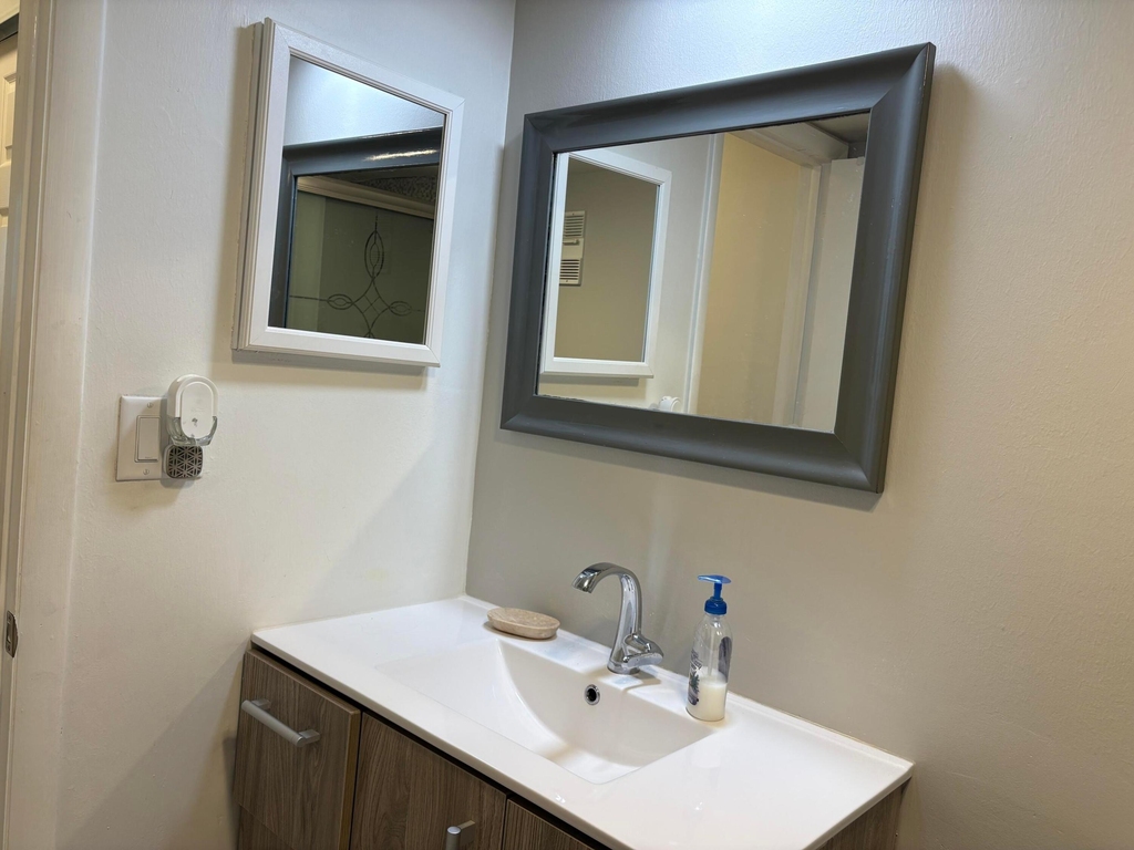 8900 Washington Boulevard - Photo 13