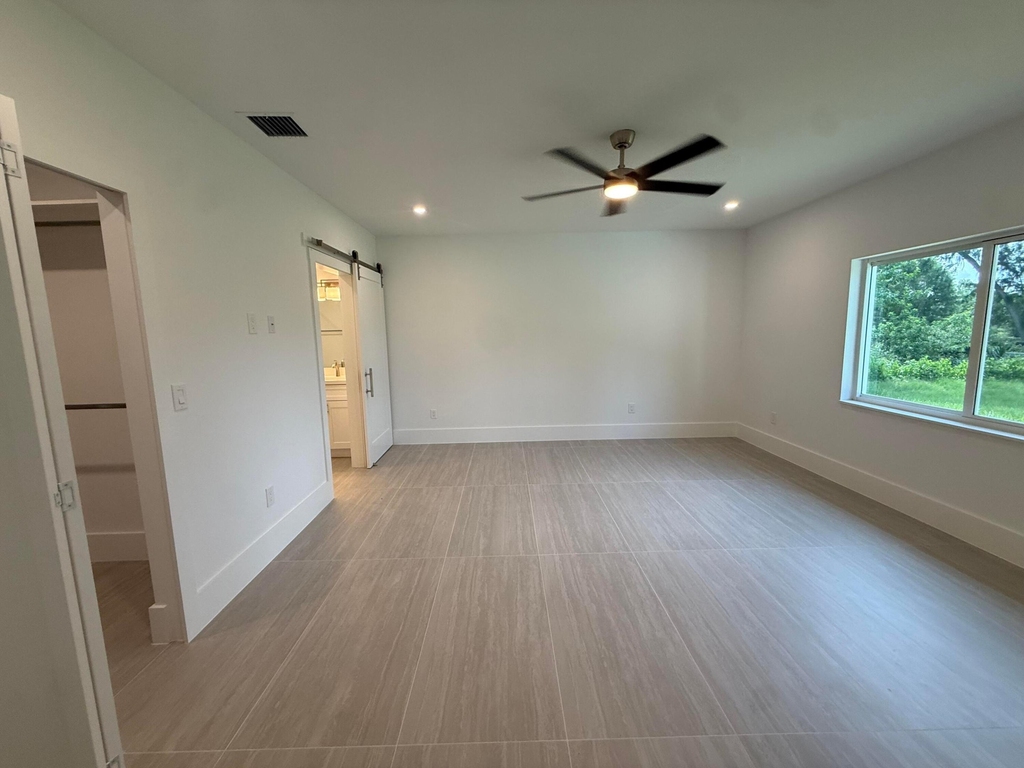 11222 61st Street N - Photo 12