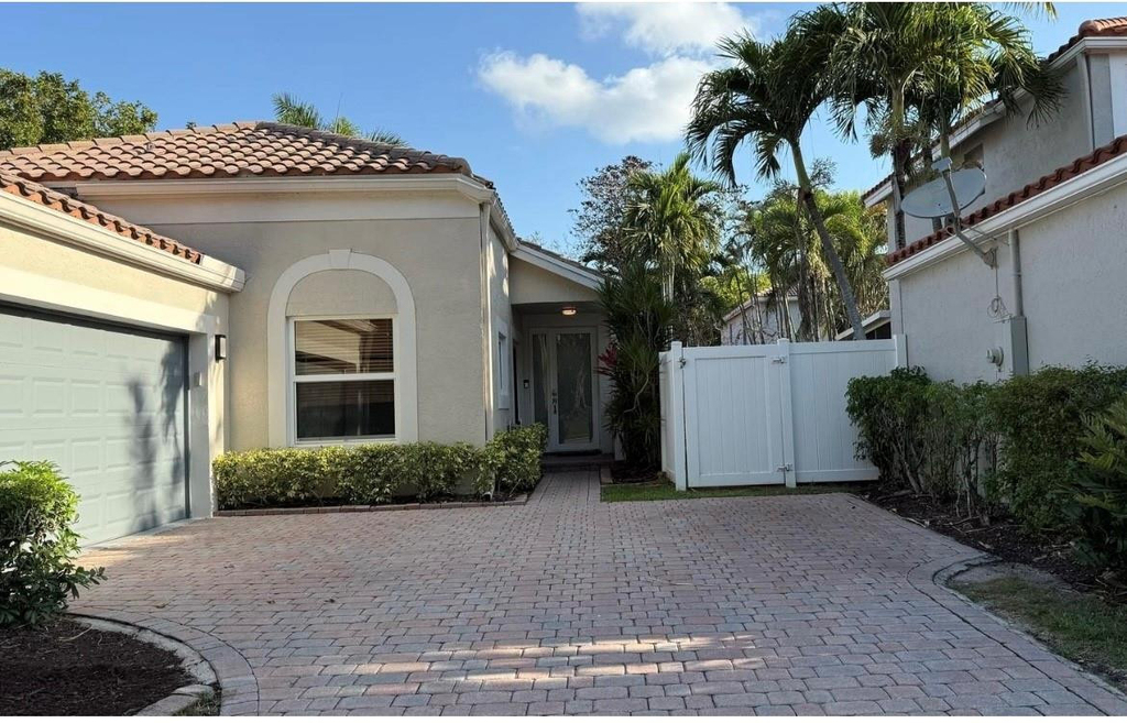 6165 Nw 77th Place - Photo 1