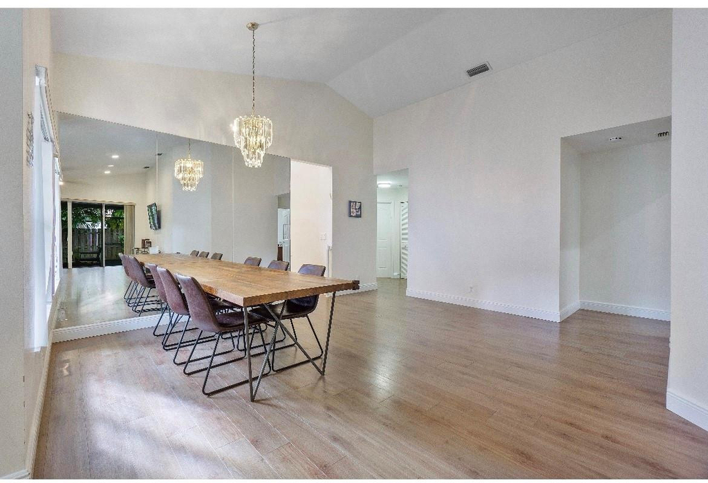 6165 Nw 77th Place - Photo 9