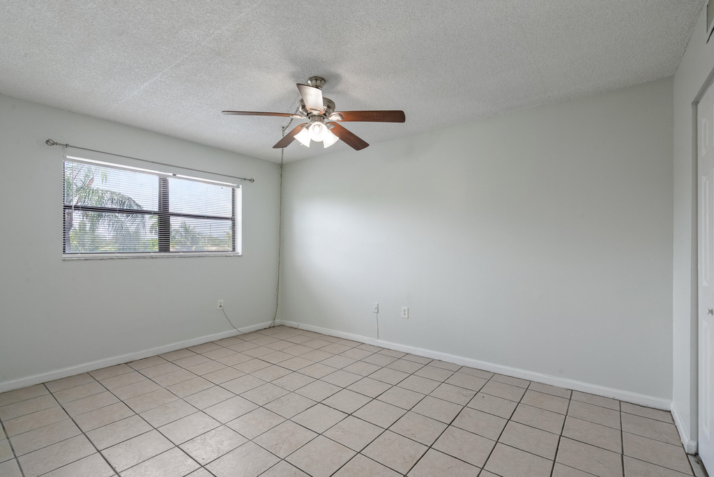 701 Nw 19th Street - Photo 6